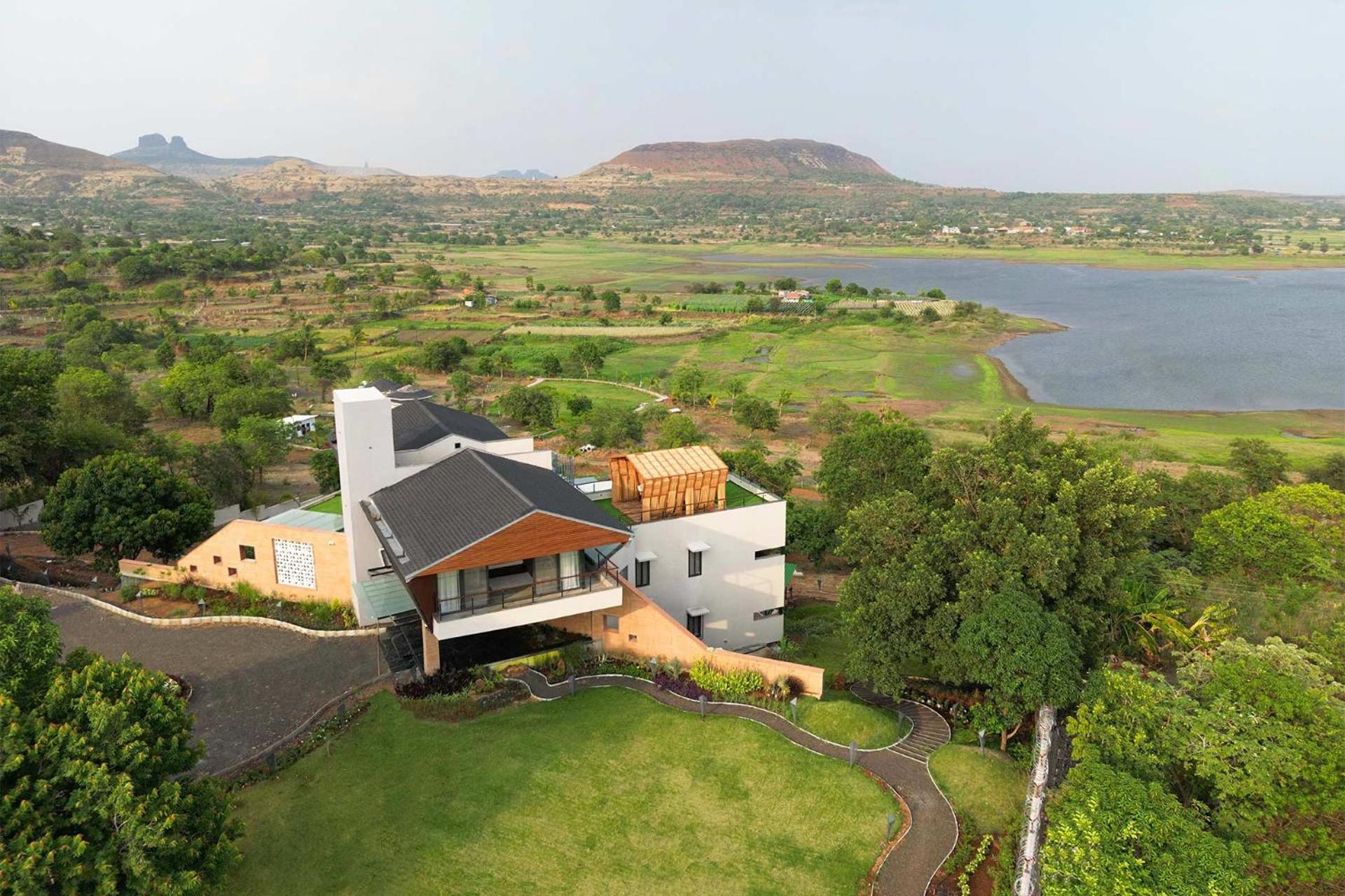Pearl Lakeview Mansion By Stayvista - Lakeside Villa With Infinity Pool, Jacuzzi, In-House Theatre & Games Room Igatpuri Eksteriør bilde