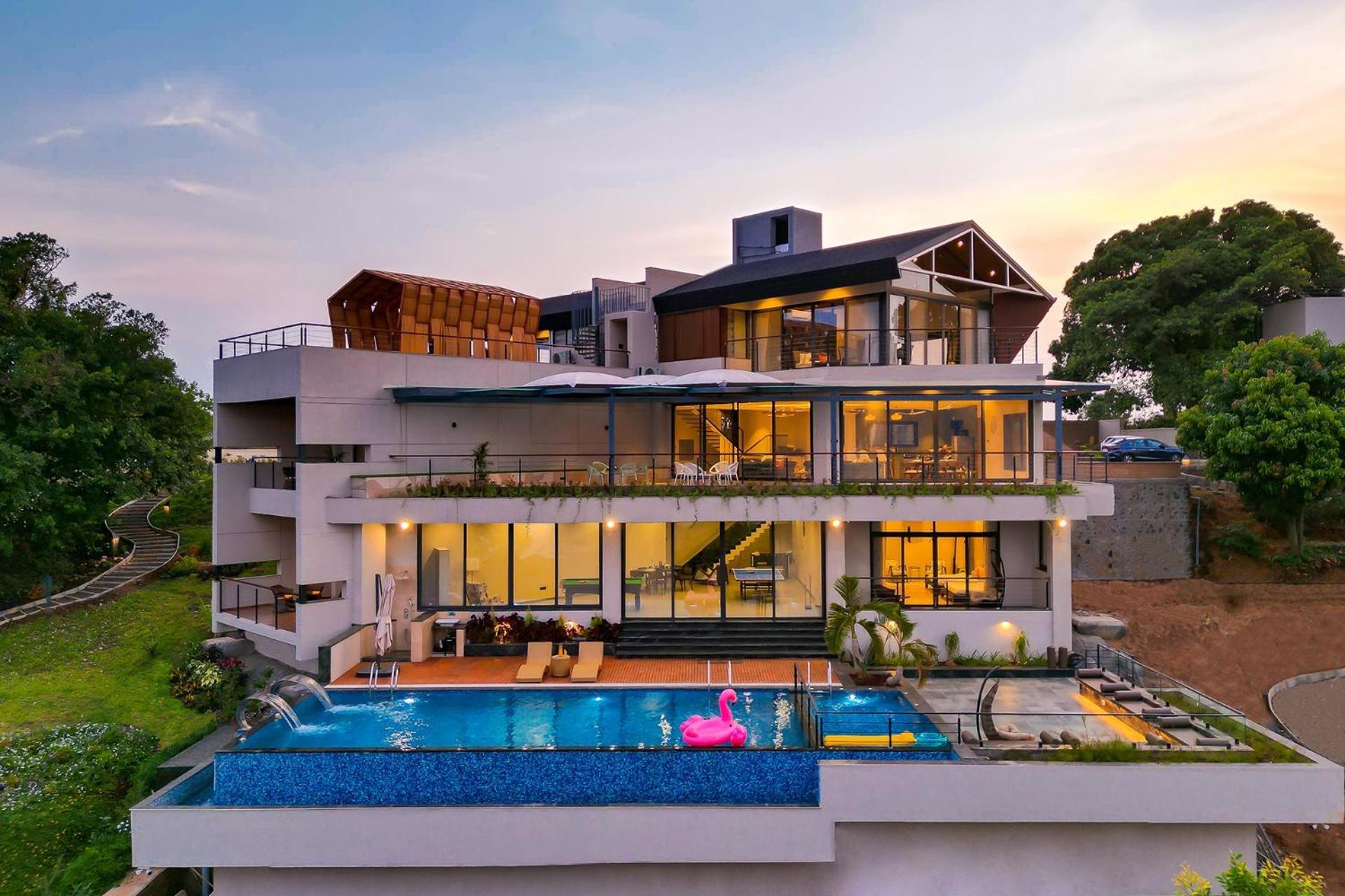 Pearl Lakeview Mansion By Stayvista - Lakeside Villa With Infinity Pool, Jacuzzi, In-House Theatre & Games Room Igatpuri Eksteriør bilde